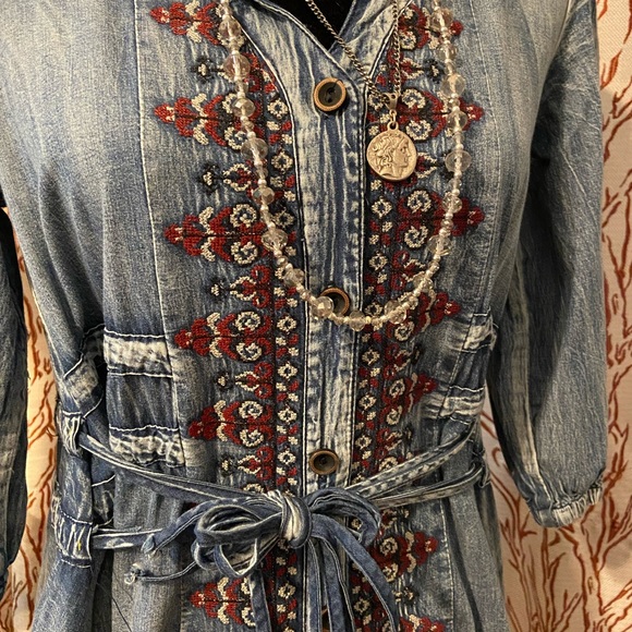 Boutique embroidered denim dress size small - Picture 5 of 11